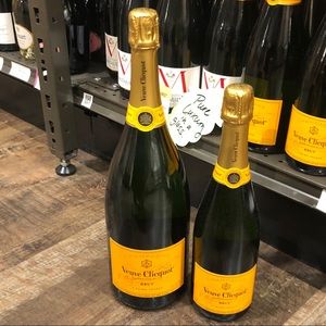 Meet your Posher, Roxanne